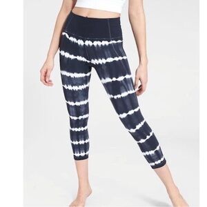 Athleta Salutation Tie Dye Cropped Legging